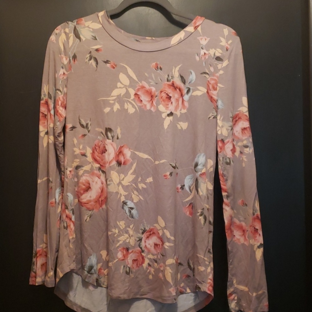 Long sleeve floral top